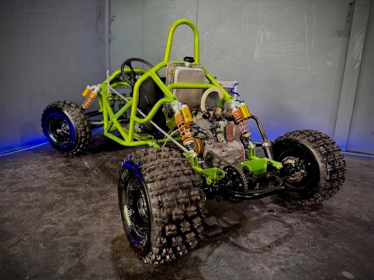Green BLAKARO C1 off-road buggy
